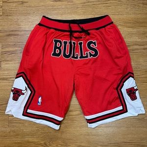 Pre-owned Chicago Bulls XL Basketball Shorts